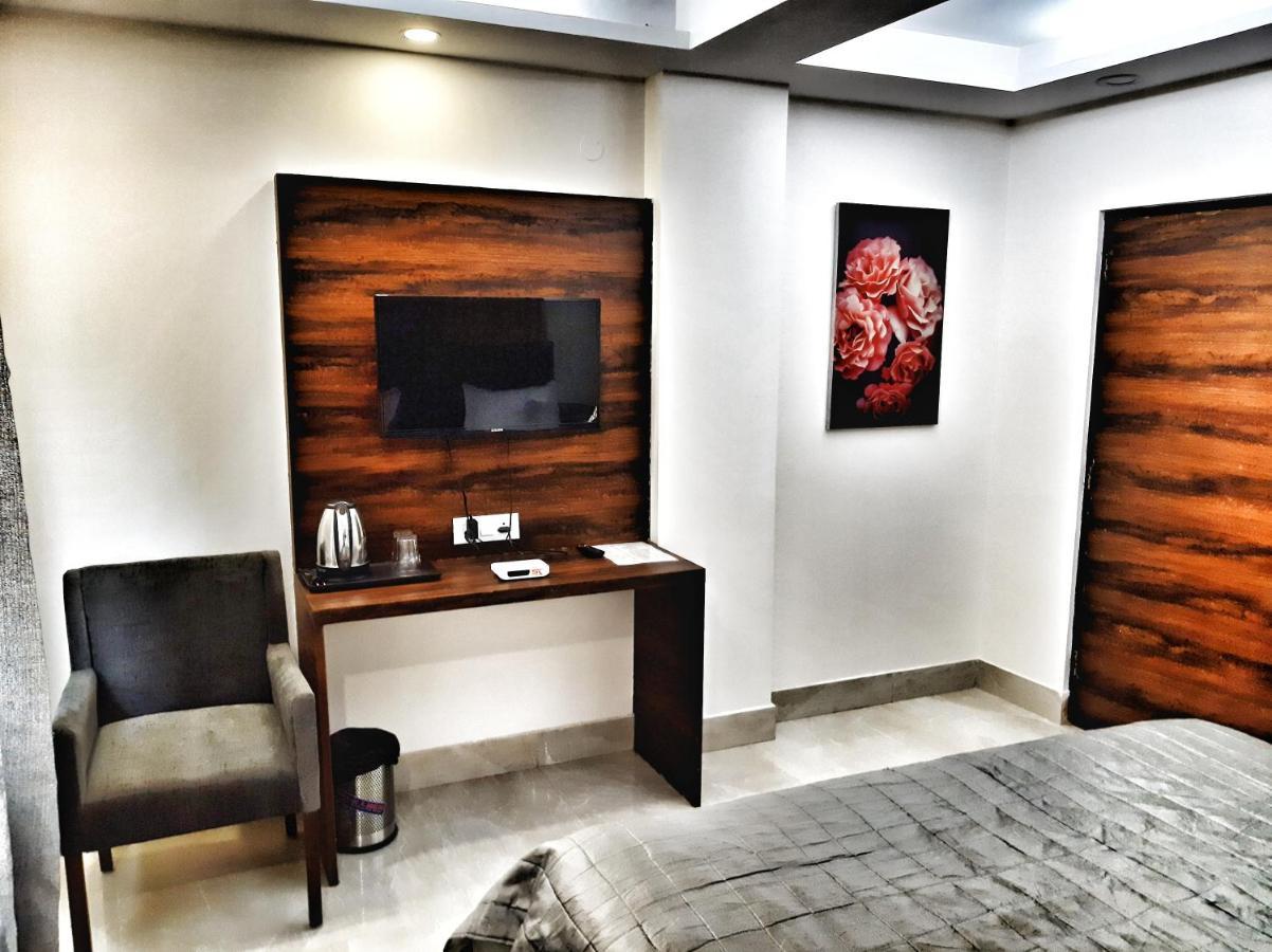 โรงแรมแอโรซิตี้ เพอร์เพิล ออร์คิด นิวเดลี ภายนอก รูปภาพ